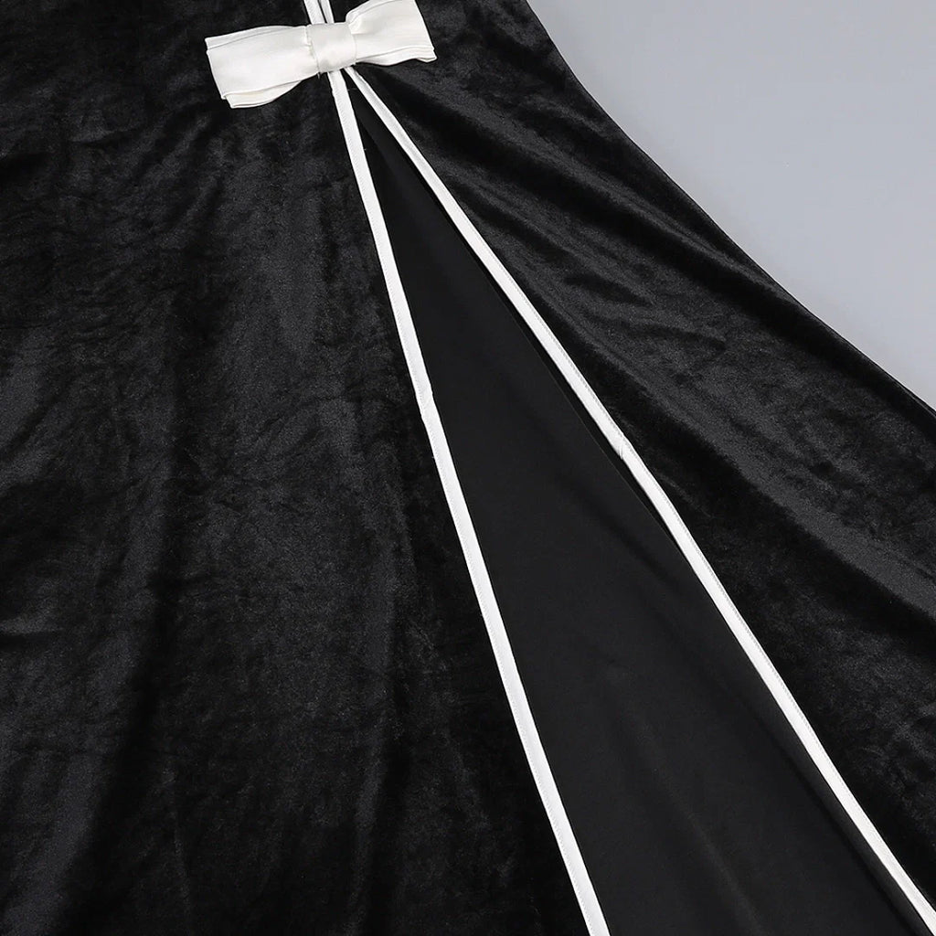 Black Satin Mermaid Evening Gown with Sweetheart Neckline & Beaded Bodice